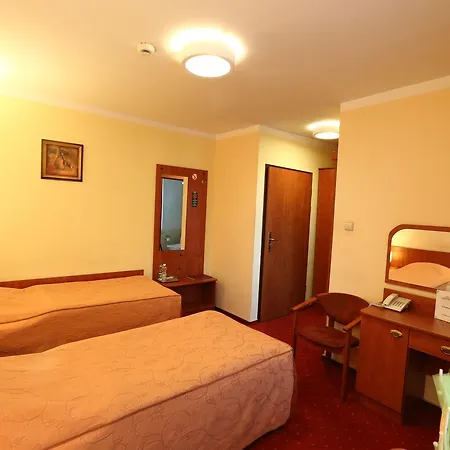 Korona 3*