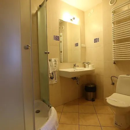 Korona Hotel 3*