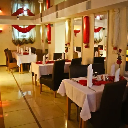 Korona 3* Ciechanów