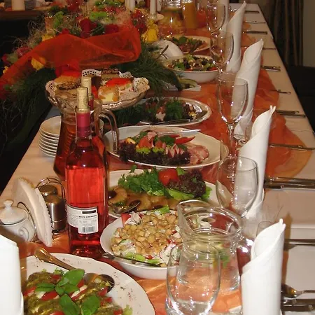 Korona 3* Ciechanów