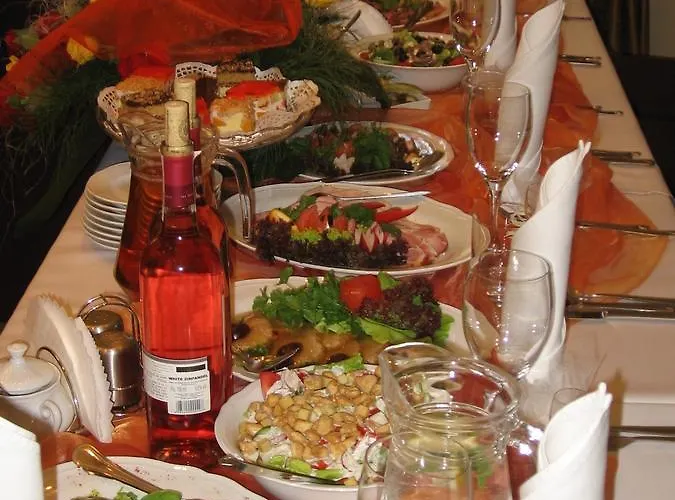 Korona 3* Ciechanów